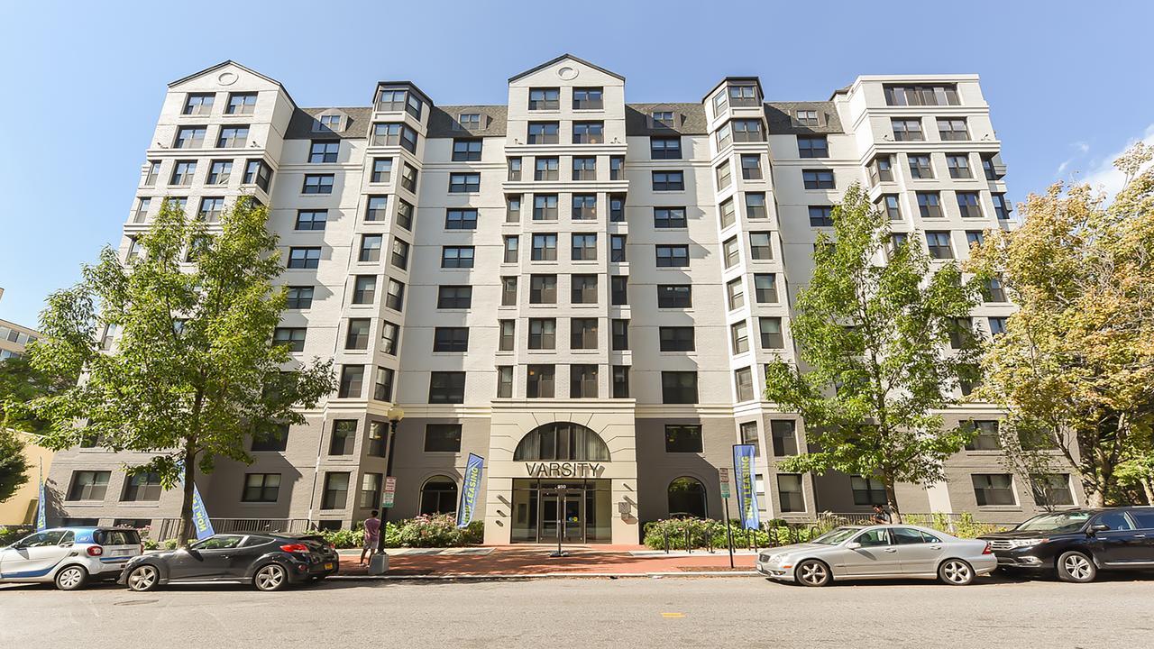 Stay Alfred At Varsity On K Washington Exterior photo